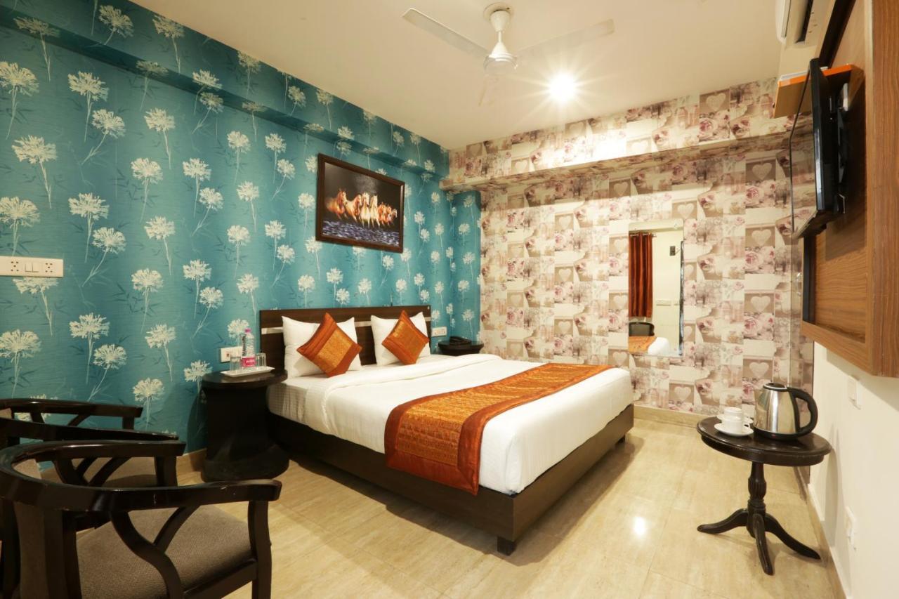 Hotel Sky Wood At Airport นิวเดลี ภายนอก รูปภาพ